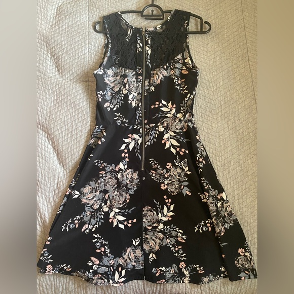 Floral Fit & Flare Dress with Lace Detail - Picture 2 of 2